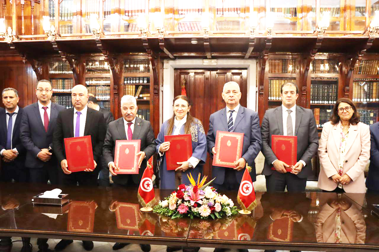 إمضاء 7 اتفاقيات حول خطوط تمويل لبعث المشاريع وإحداث مواطن الشغل